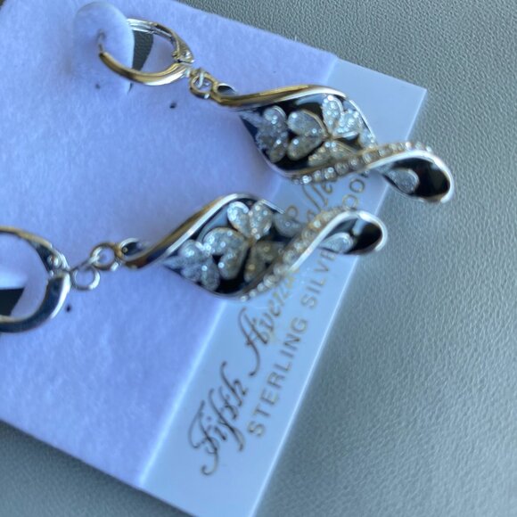 Fifth Avenue Swirling Grace Necklace & Earring Set NWT - Picture 5 of 12